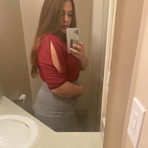 Meet your Posher, Madelyn